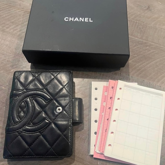 CHANEL Accessories - Chanel Cambon Line Notebook Cover Leather Black Pink A26727